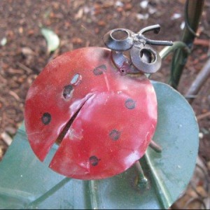 ladybug-garden-art